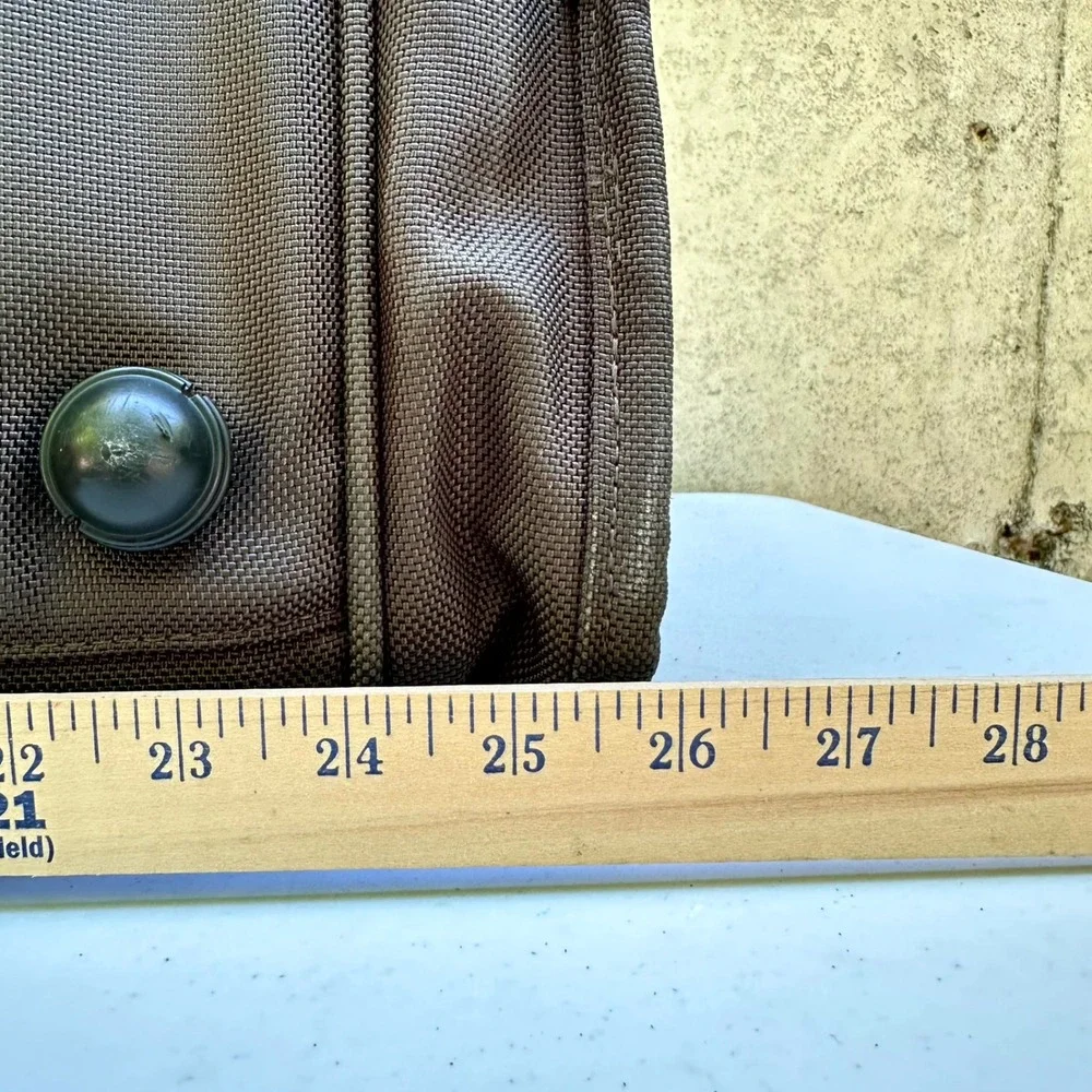Tumi inside shoulder